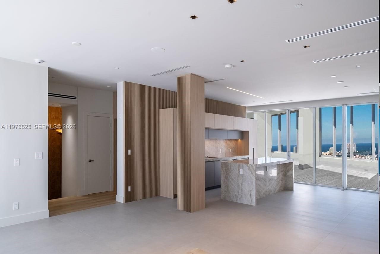 465 Brickell Ave, Unit 5701, Miami, FL 33131 Photo