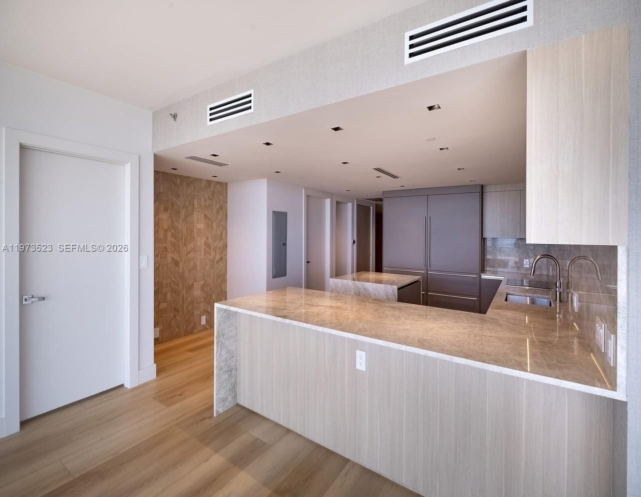 465 Brickell Ave, Unit 5701, Miami, FL 33131 Photo