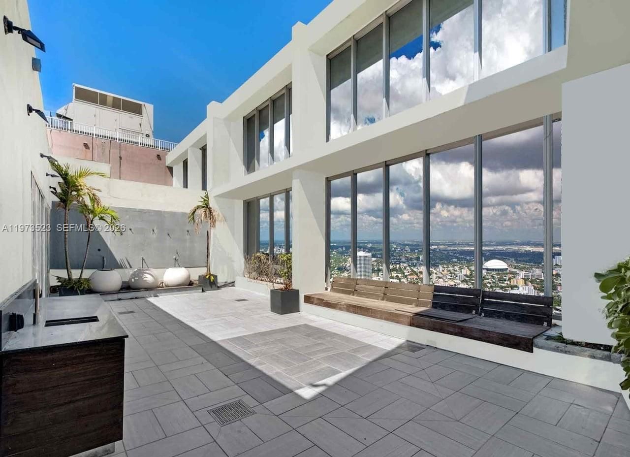 465 Brickell Ave, Unit 5701, Miami, FL 33131 Photo