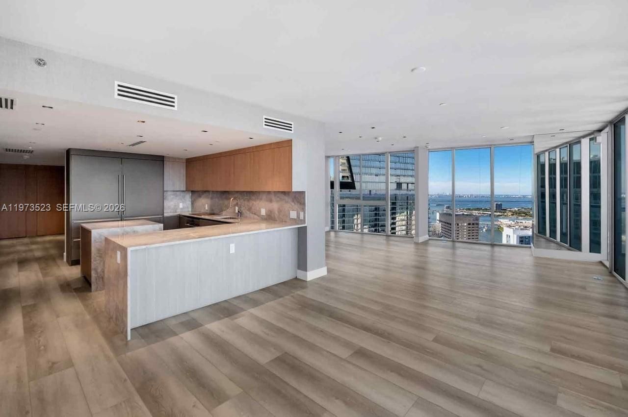 465 Brickell Ave, Unit 5701, Miami, FL 33131 Photo