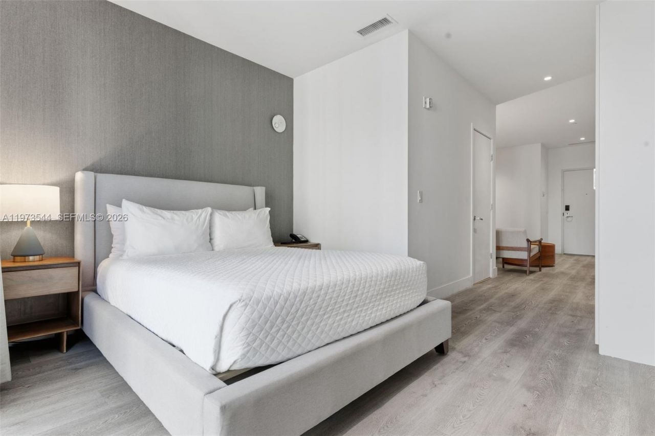 229 SW 9th St , Unit 407, Miami, FL 33130 Photo