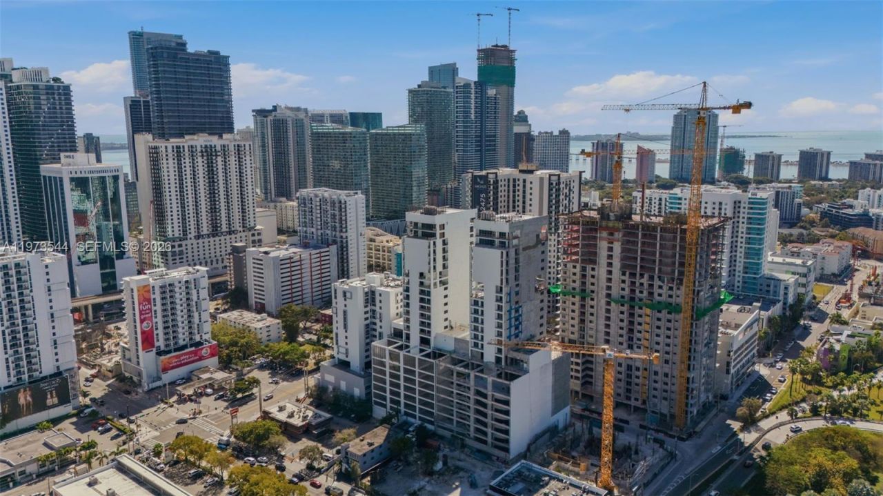 229 SW 9th St, Unit 407, Miami, FL 33130 Photo