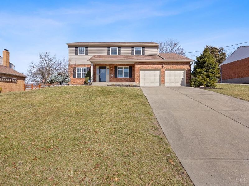 4600 Farcrest Court, Green Township, OH 45247 Photo 2