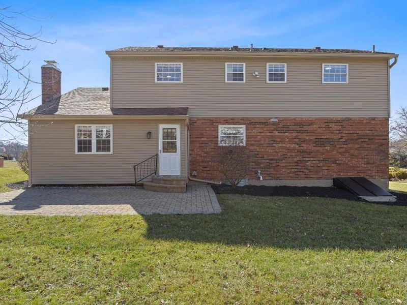 4600 Farcrest Court, Green Township, OH 45247 Photo 8