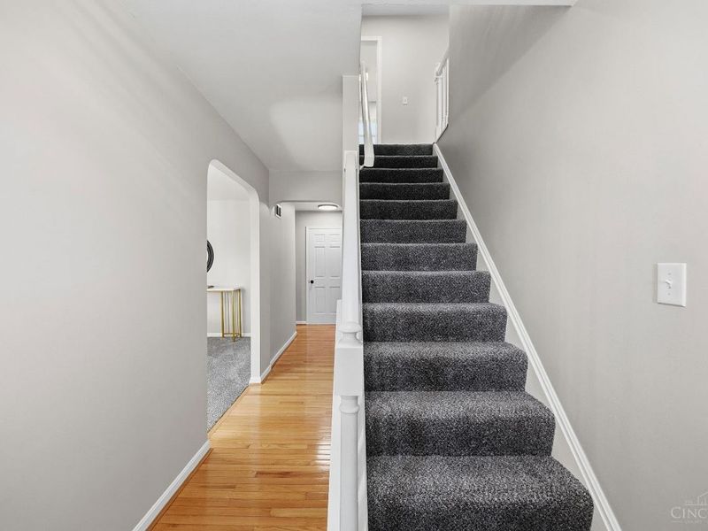 4600 Farcrest Court, Green Township, OH 45247 Photo 9