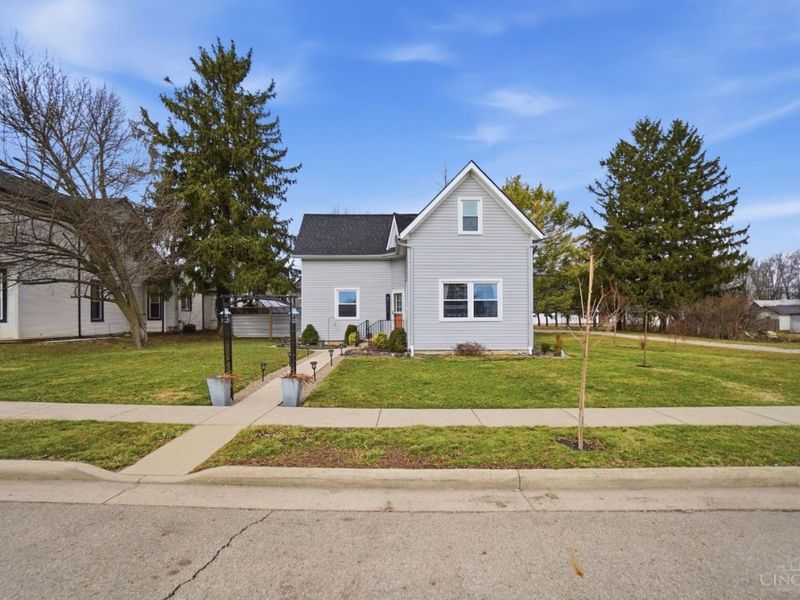 217 E Orchard St, West Manchester, OH 45382 Photo 2