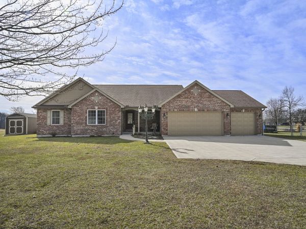 9032 E Edgewood Lane, Sunman, IN 47041