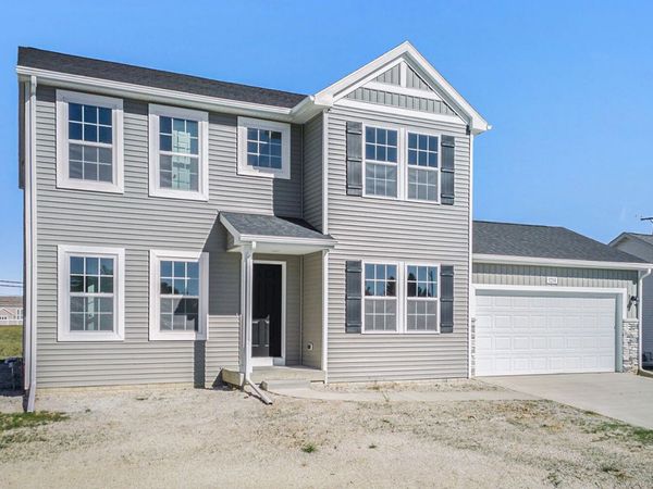 9368 Snow Valley Drive SE, Alto, MI 49302