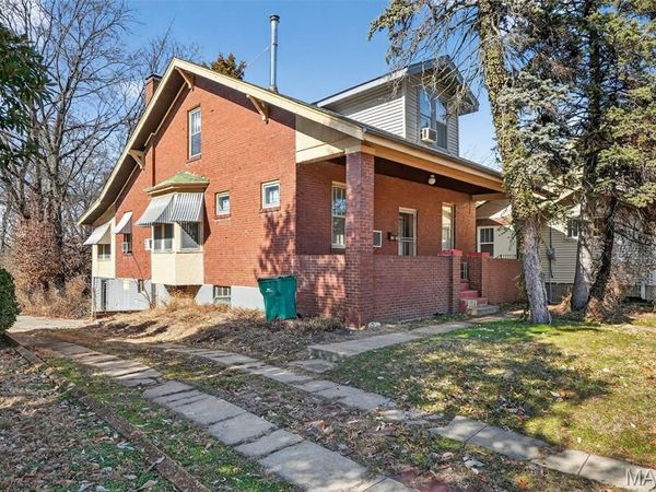 8349 Big Bend Boulevard , Webster Groves, MO 63119