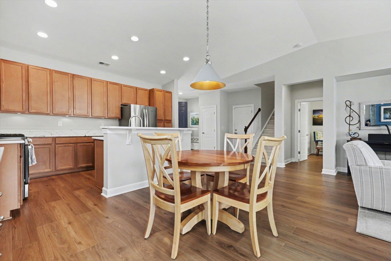 1811 B High St.  Photo 13