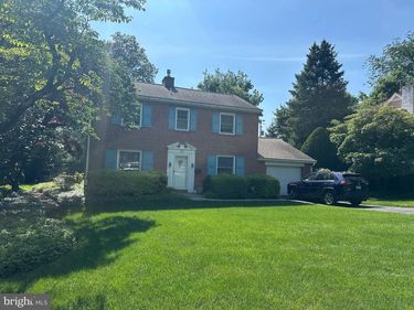 62 OAK LANE, LANCASTER, PA 17603