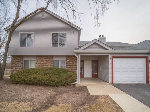 7020 Barrington Court , Unit 203, Woodridge, IL 60517