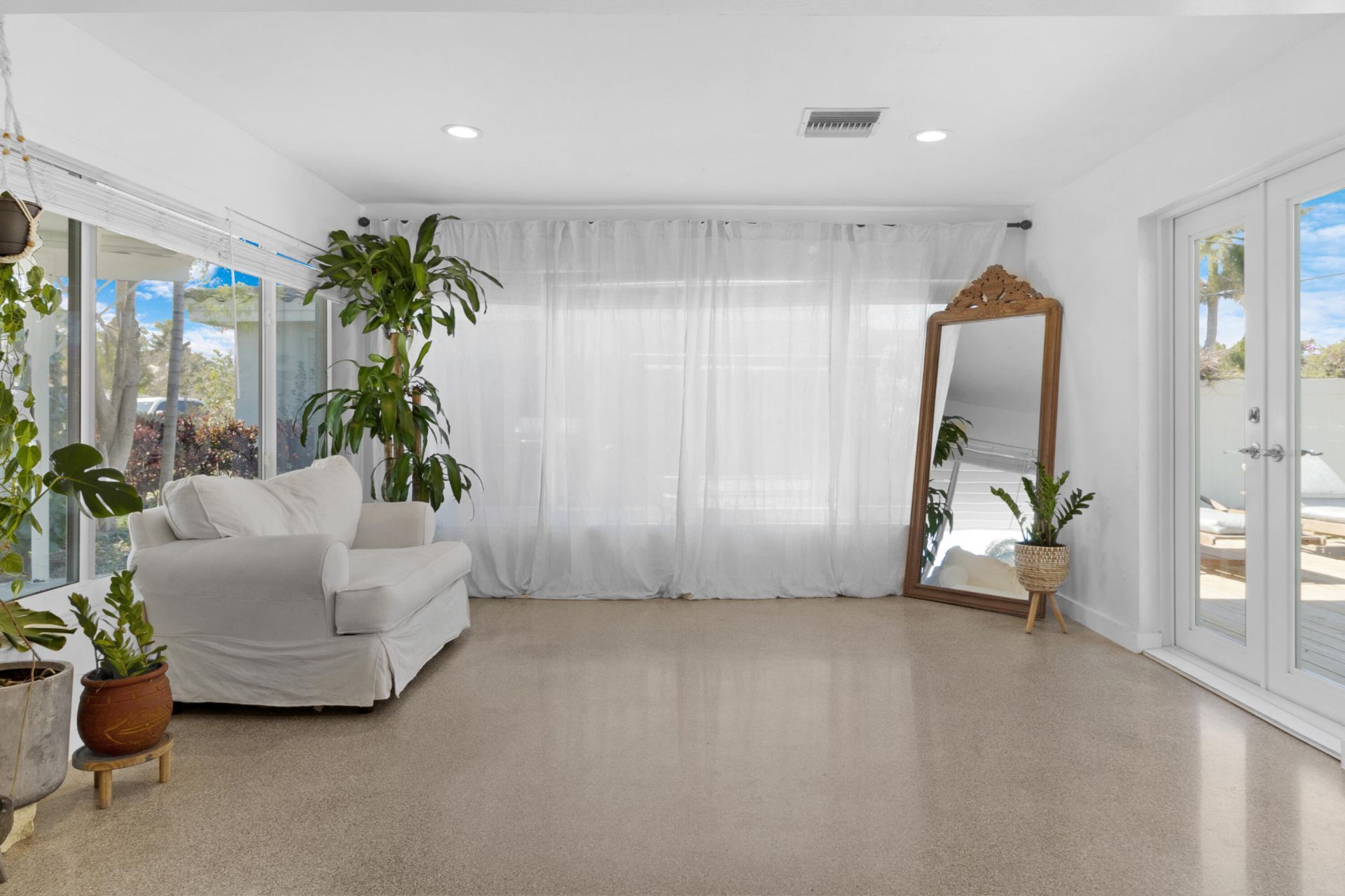 909 SE 16th Place, Deerfield Beach, FL 33441 Photo