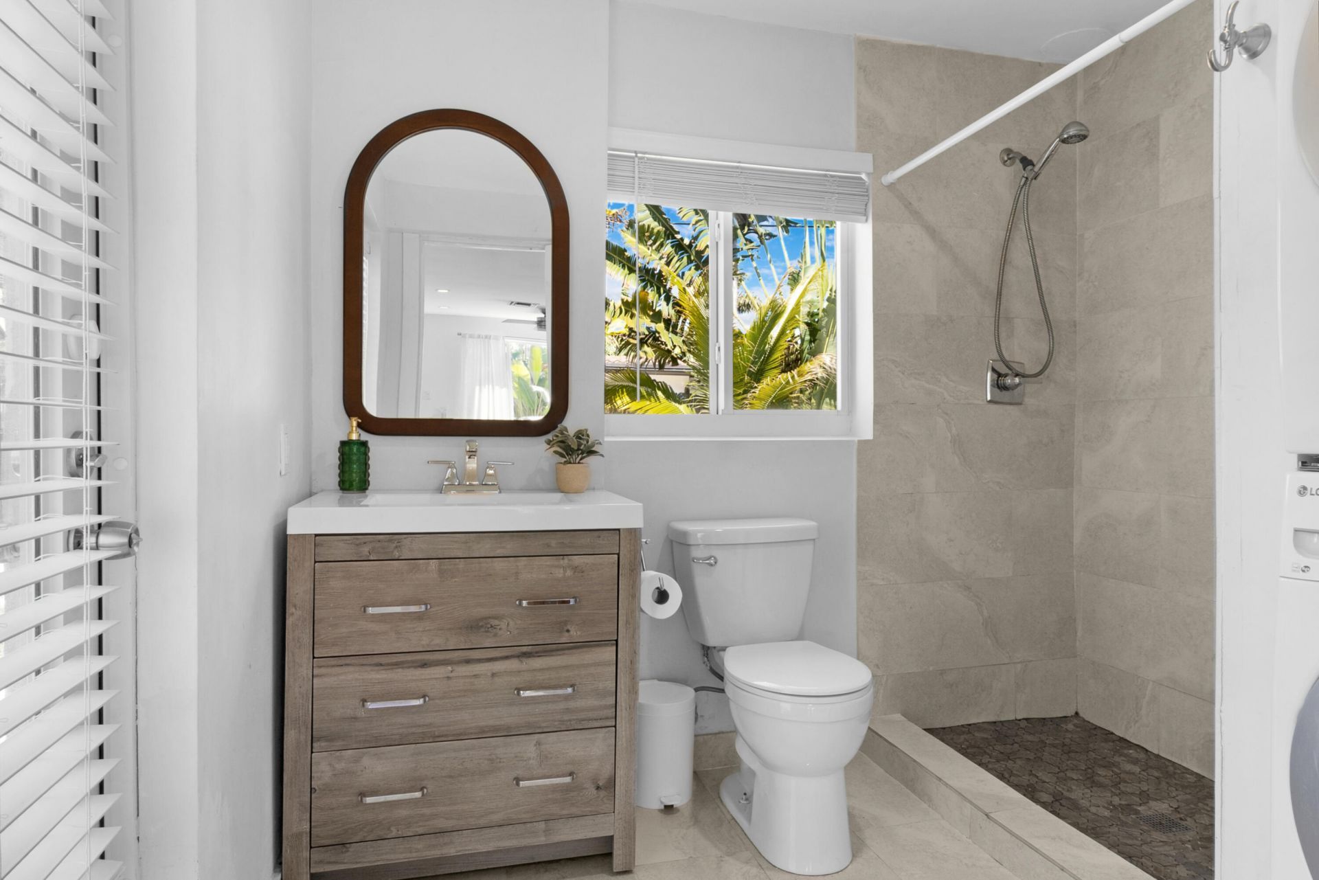 909 SE 16th Place, Deerfield Beach, FL 33441 Photo