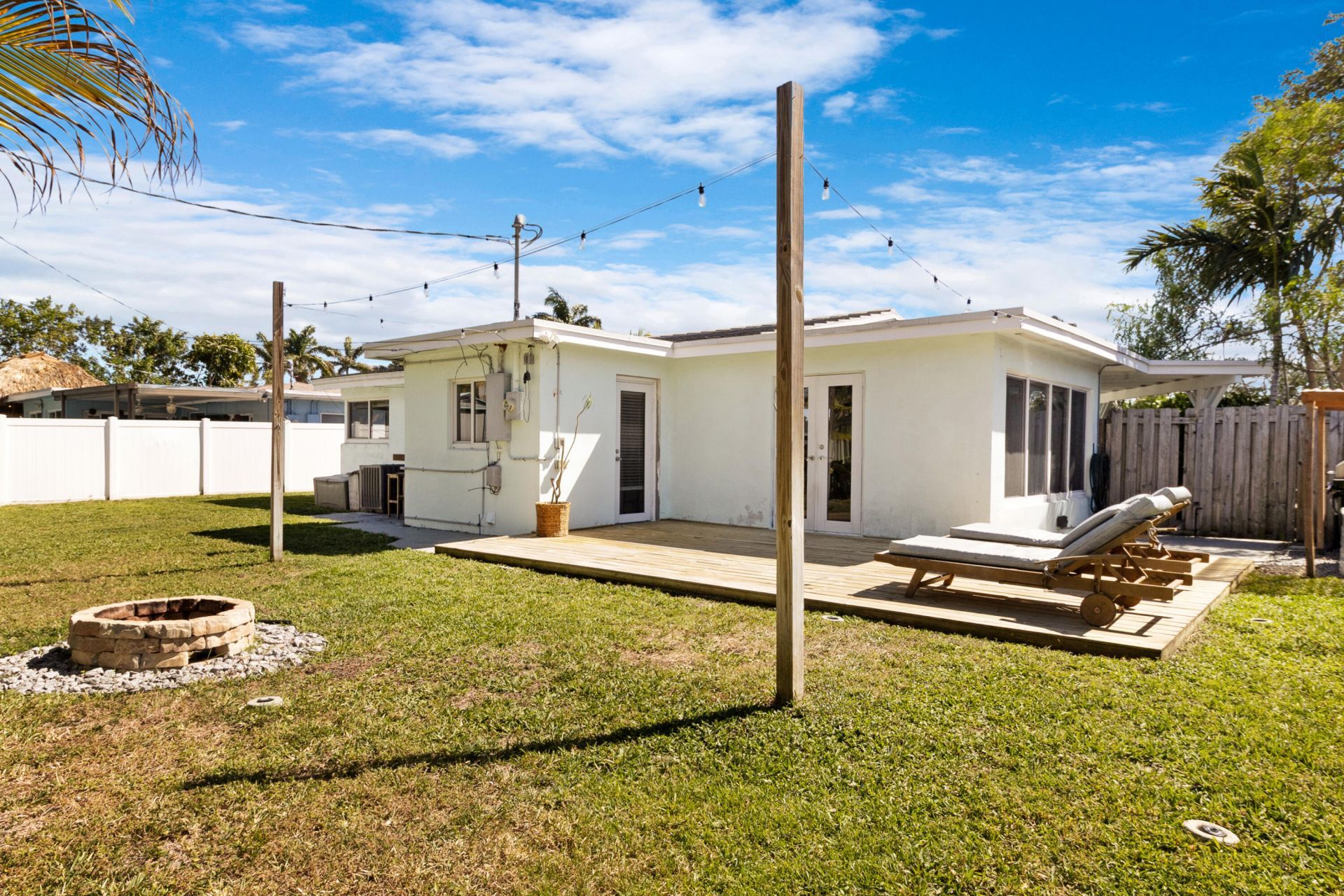 909 SE 16th Place, Deerfield Beach, FL 33441 Photo