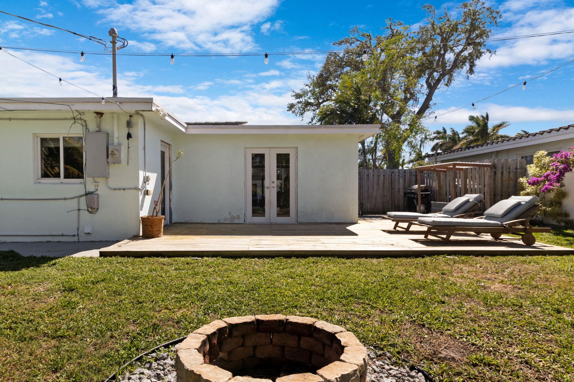 909 SE 16th Place, Deerfield Beach, FL 33441 Photo