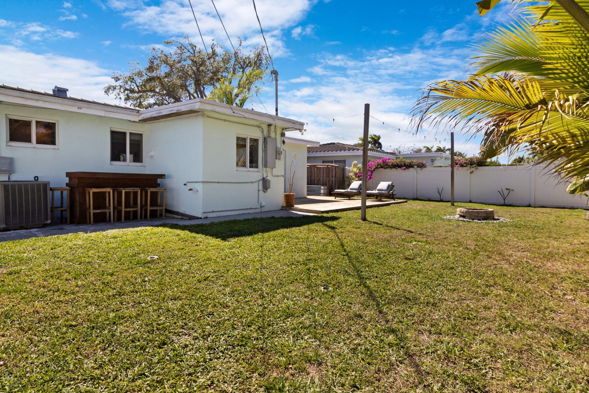 909 SE 16th Place, Deerfield Beach, FL 33441 Photo