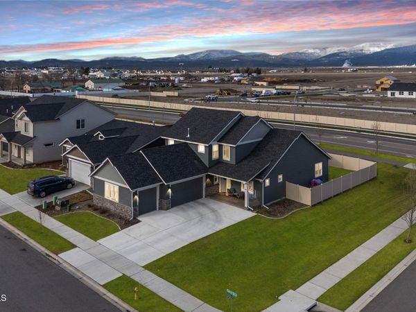 3366 N Cyprus Fox LOOP, Post Falls, ID 83854