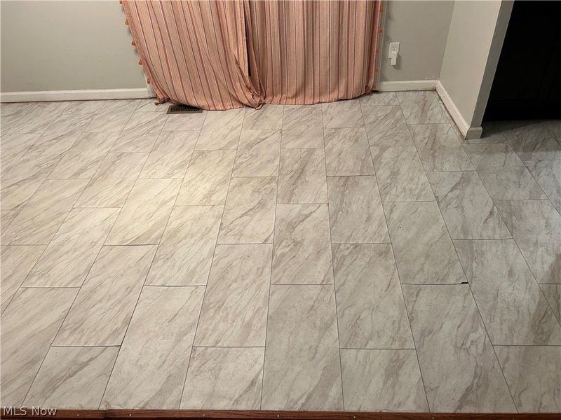 7535 Hickory Road, Bedford, OH 44146 Photo 4