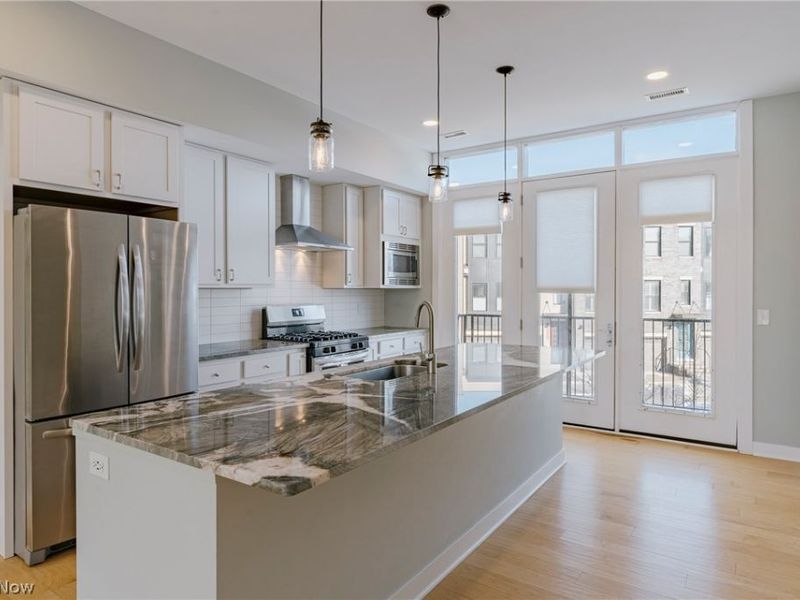 11208 N Park Place, Cleveland, OH 44104 Photo 5