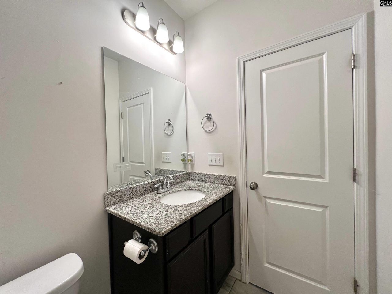 405 Magnolia Tree Road Photo 32