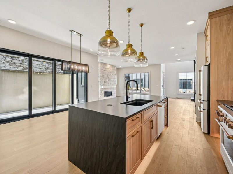 2822 Kobuk Drive , Columbus, OH 43228 Photo 6