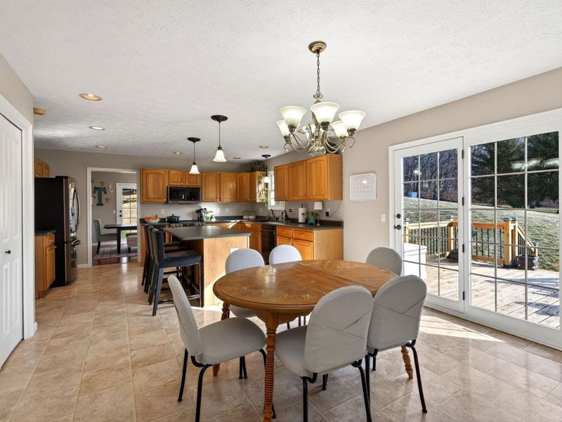 335 Willow Road , Springfield, OH 45502 Photo 5