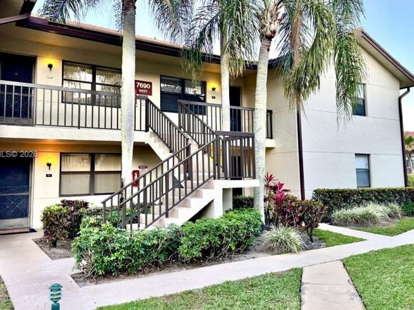7690 Tahiti Ln, Unit 202, Lake Worth, FL 33467