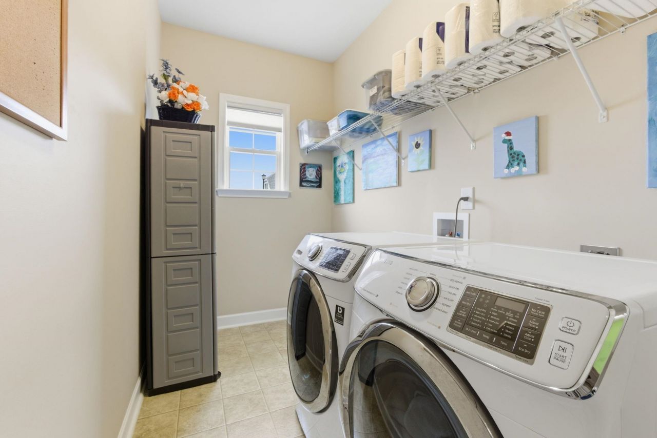 340 Oak Crest Circle  Photo 19