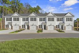 227 Buckwood Dr photo 4