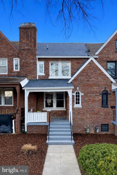 214 Jefferson Street Nw, Washington, DC 20011 Main Photo