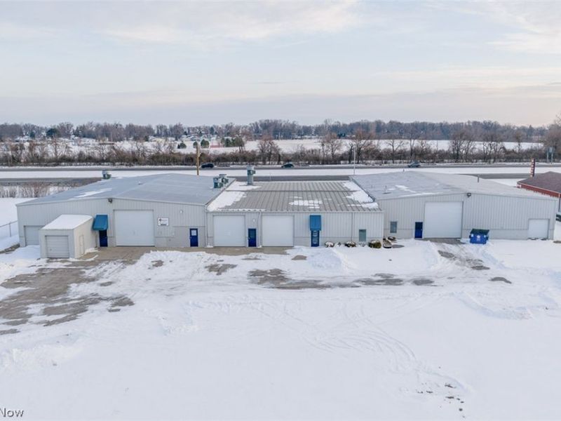 1811 Sawmill Parkway, Huron, OH 44870 Photo 1