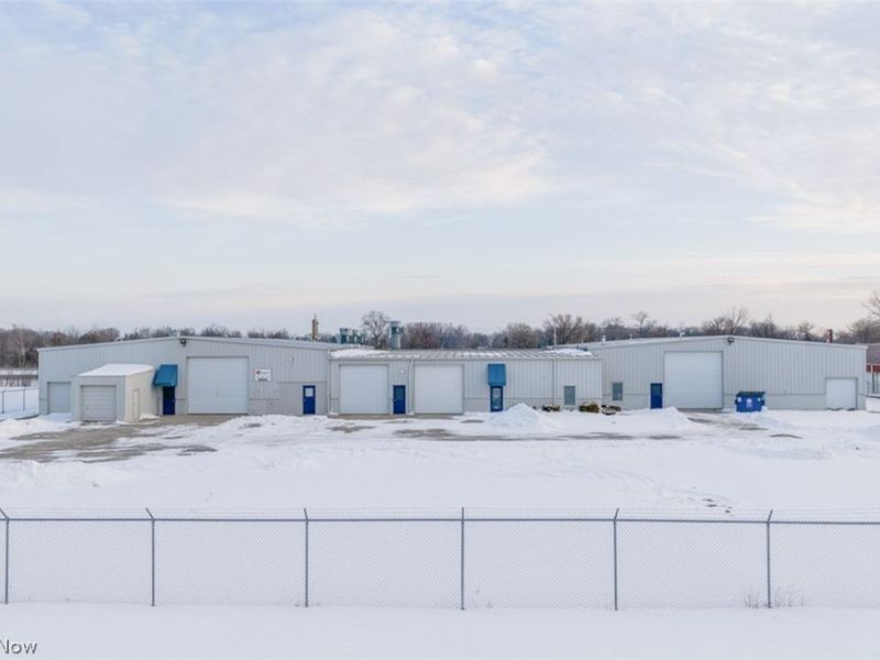 1811 Sawmill Parkway, Huron, OH 44870 Photo 3