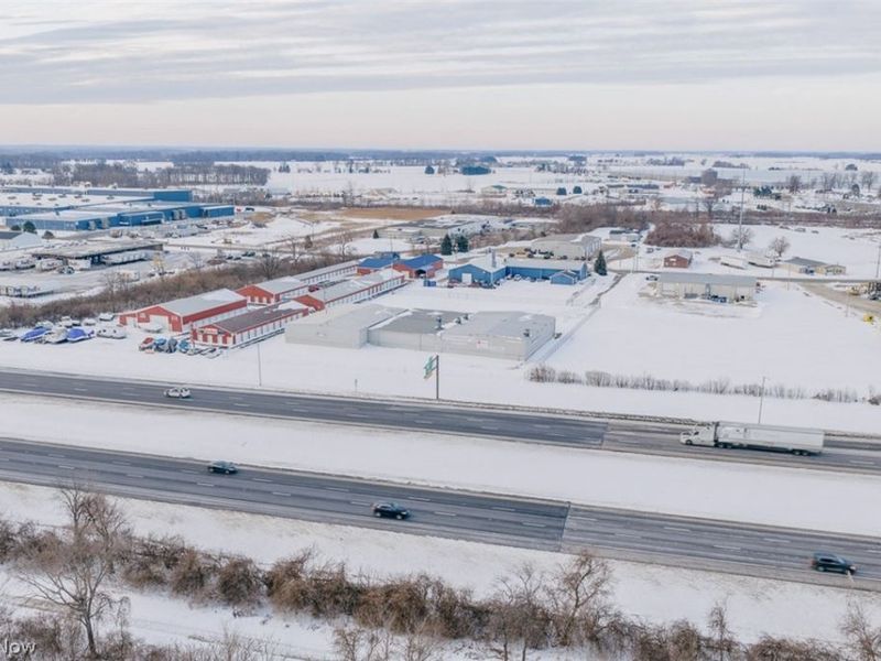 1811 Sawmill Parkway, Huron, OH 44870 Photo 6