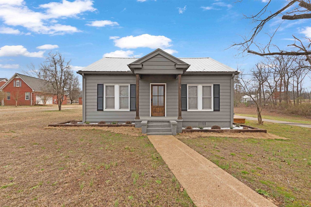 6140 57 HWY Counce, TN 38326