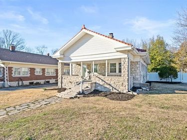 1500 W Lexington Avenue, Independence, MO 64052