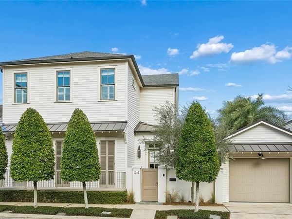 1017 AUSTERLITZ Street, New Orleans, LA 70115