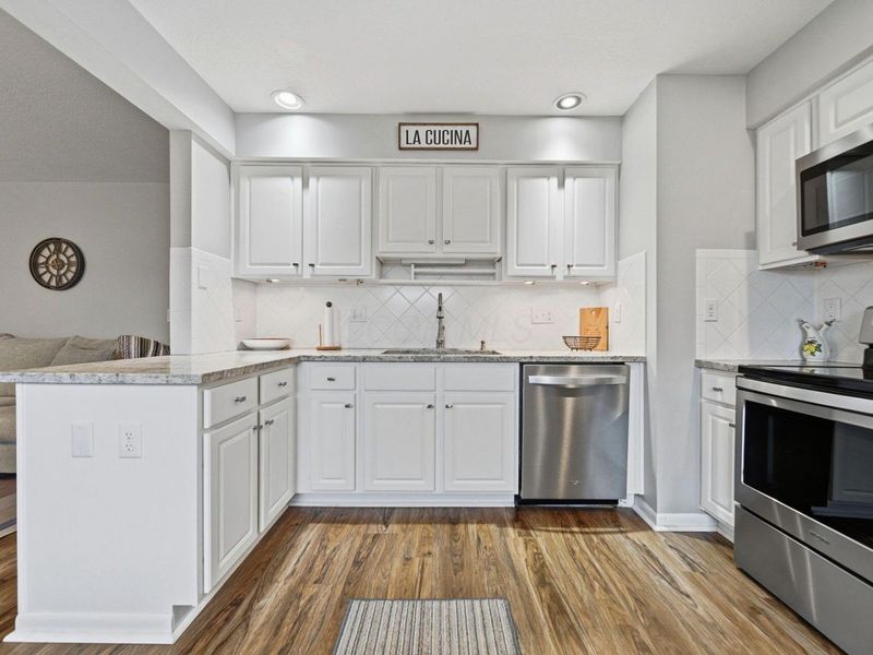 524 Woodingham Place, Unit 3B, Columbus, OH 43213 Photo 8