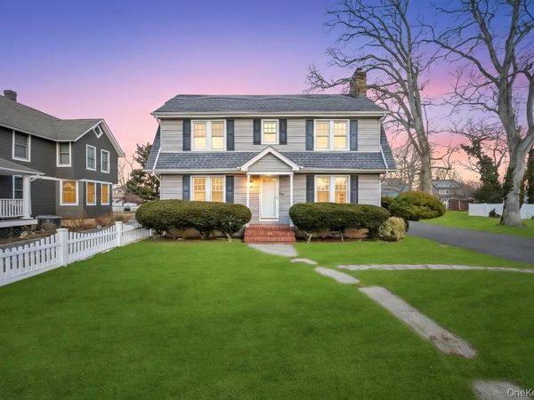 137 Melrose Avenue , Massapequa, NY 11758