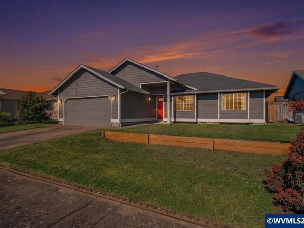 1017 Eastwind Ct N, Keizer, OR 97303