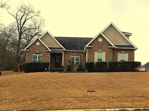 2016 Pin Oak Terrace, Bonaire, GA 31005