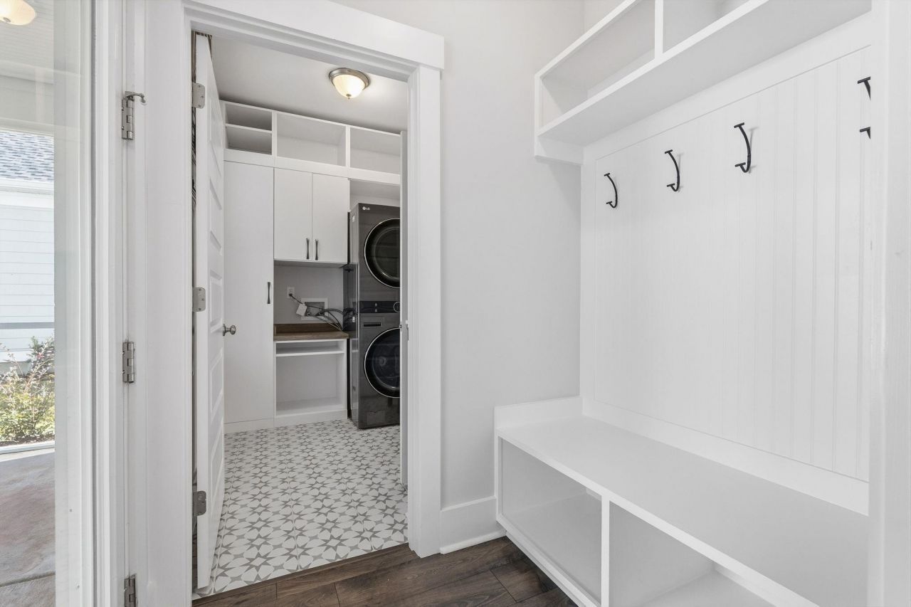 428 Ayrhill Loop  Photo 10