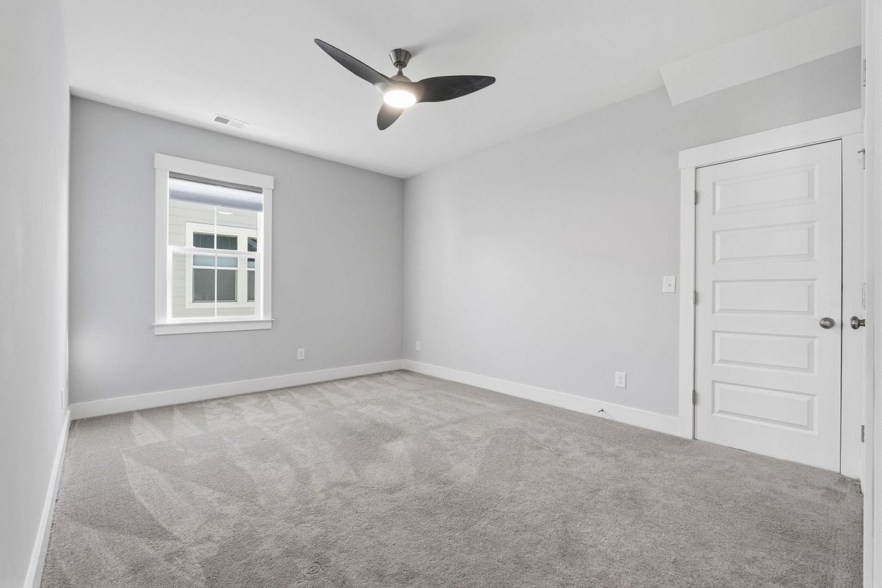 428 Ayrhill Loop  Photo 18