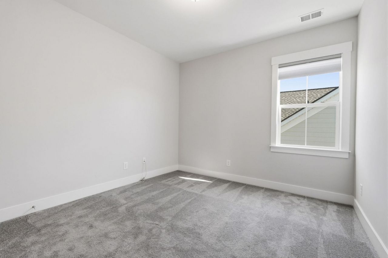 428 Ayrhill Loop  Photo 23