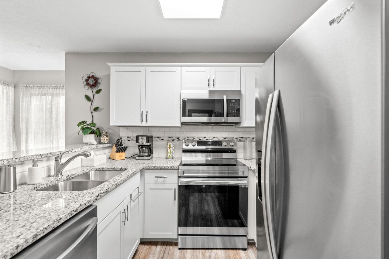 4088 Fairway Lakes Dr.  Photo 29