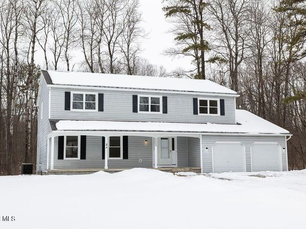 3009 Acorn Court, Schenectady, NY 12303