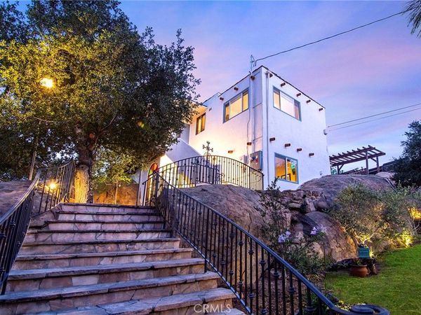 8500 Val Verde Drive, West Hills, CA 91304