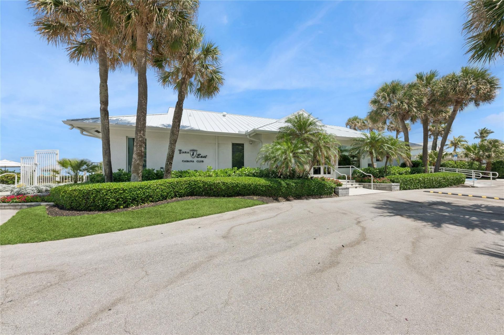 333 NE 21st Avenue, Unit 1822, Deerfield Beach, FL 33441 Photo