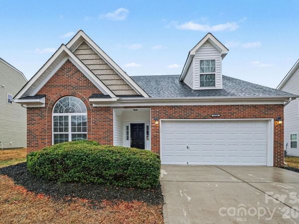 11225 Amherst Glen Drive , Charlotte, NC 28213
