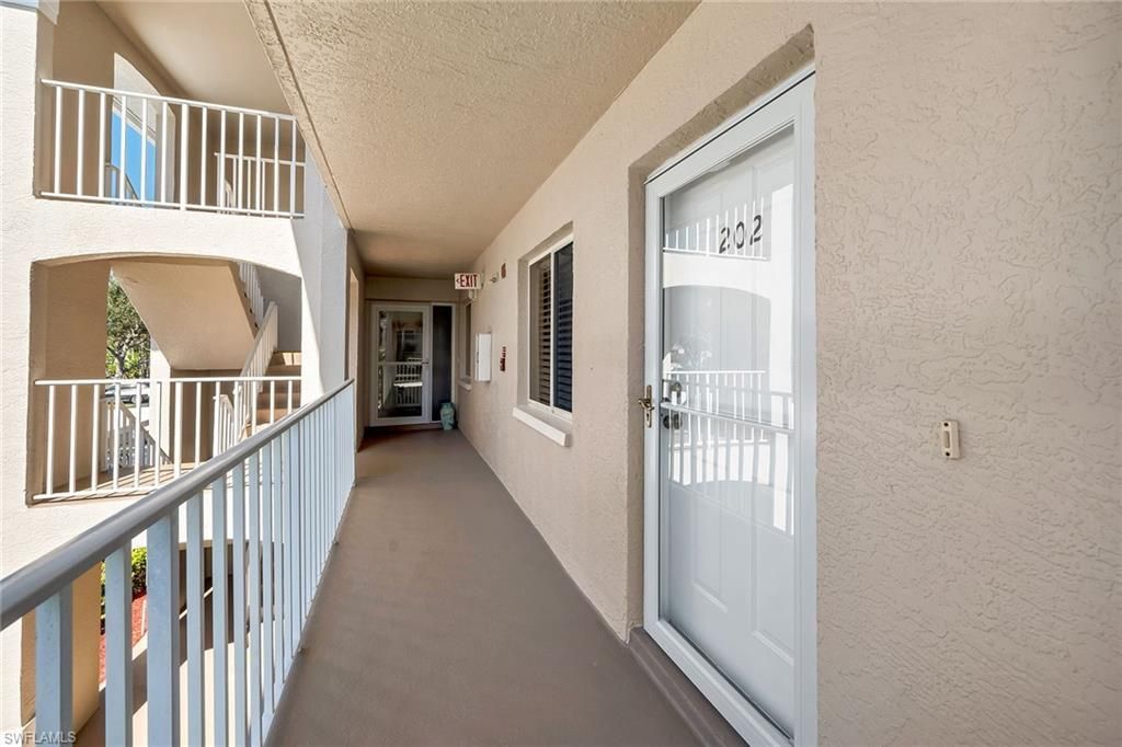 7025 Dennis Cir, Unit G202, Naples, FL 34104 Photo